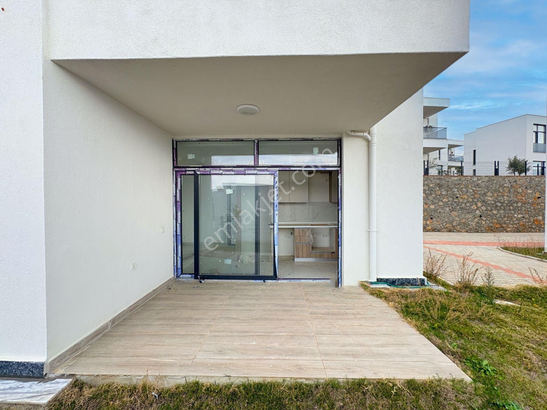 Kıyıkıışlacık'ta Deniz Manzaralı Atasayanlar 8 De Satılık Villa - Görsel 20