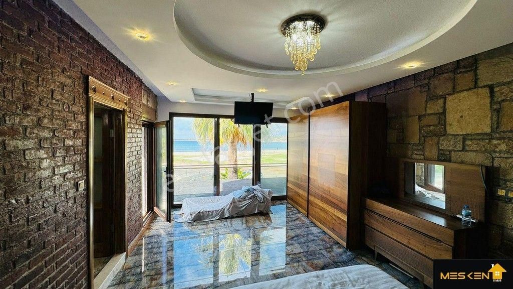 Didim Mavişehir'de Plaja Sıfır , Emsalsiz Orjinal Taş Villa - Görsel 16