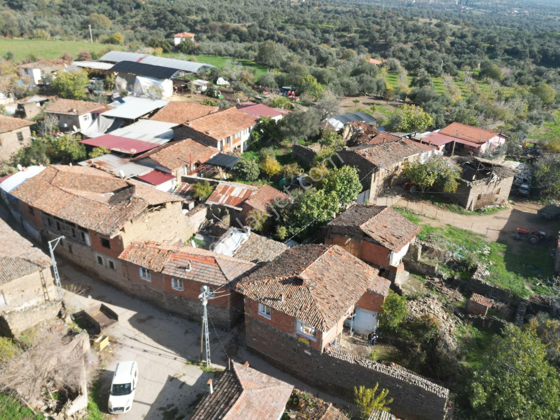Antika'dan Tarihi Birgide Satılık Bahçeli Taş Yapı Müstakil Ev - Görsel 6