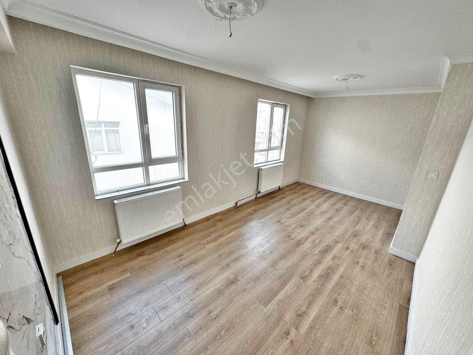 Karakeçili Cad Amerikan Mutf Full Yapılı Acil Satılık 4+1 Dublex - Görsel 13