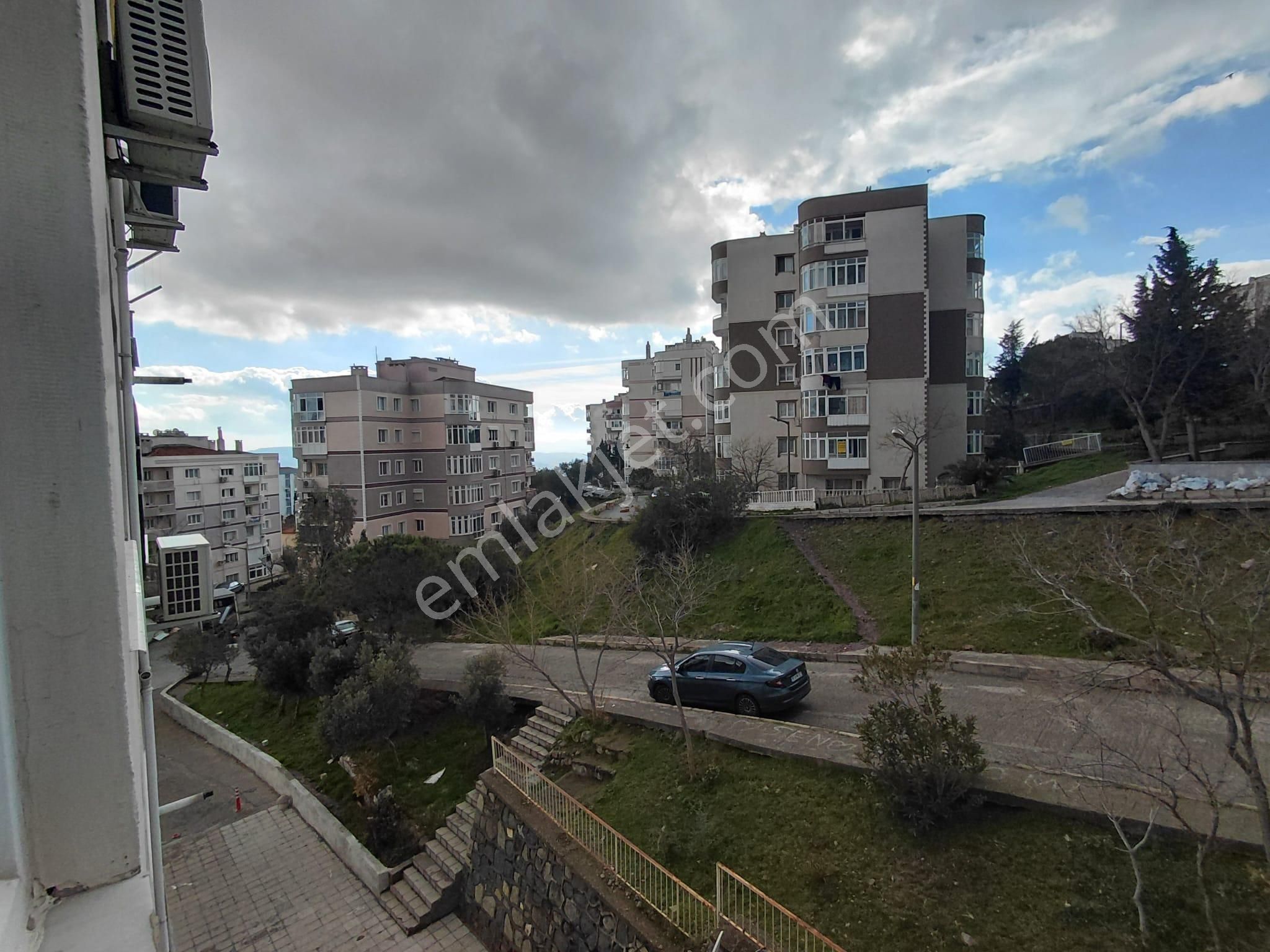 Bornova Evka4 Full Yapılı 2+1 Satılık Kapalı Mutfak Daire - Görsel 6