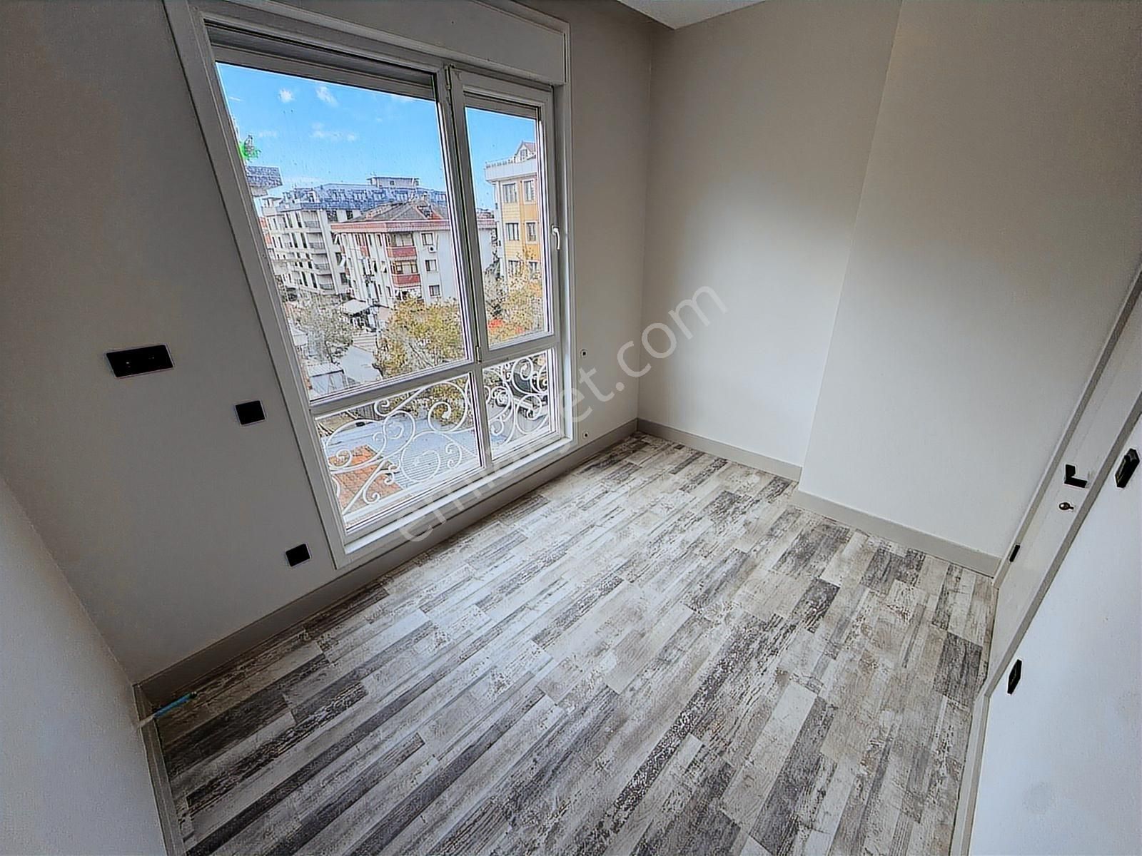 Yatırım'dan Küçükyalı'da Sahile Yakın Balkonlu* Sıfır Ön 1+1 - Görsel 13