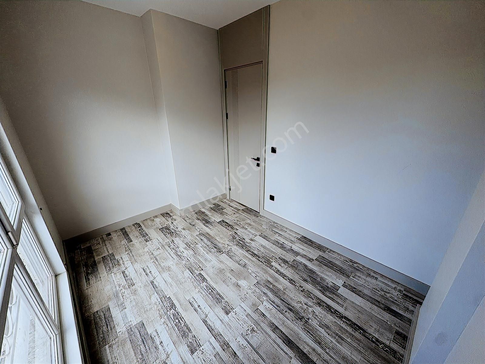 Yatırım'dan Küçükyalı'da Sahile Yakın Balkonlu* Sıfır Ön 1+1 - Görsel 35