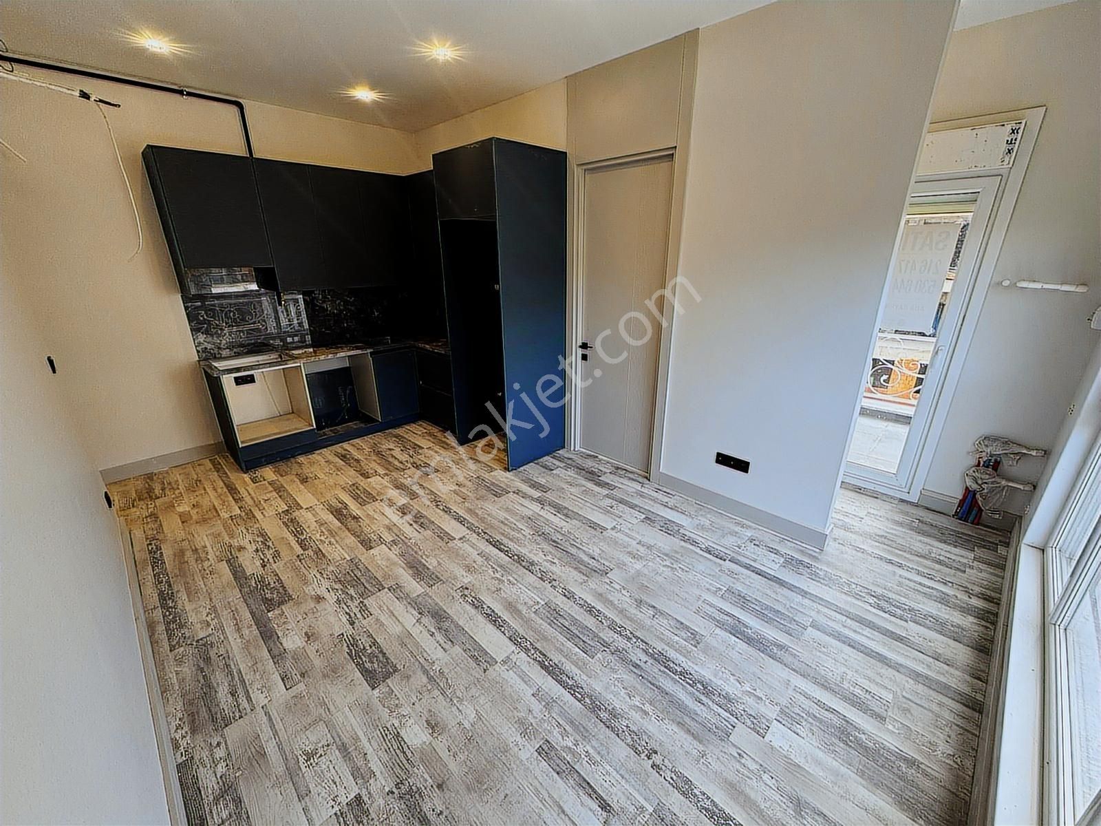 Yatırım'dan Küçükyalı'da Sahile Yakın Balkonlu* Sıfır Ön 1+1 - Görsel 26