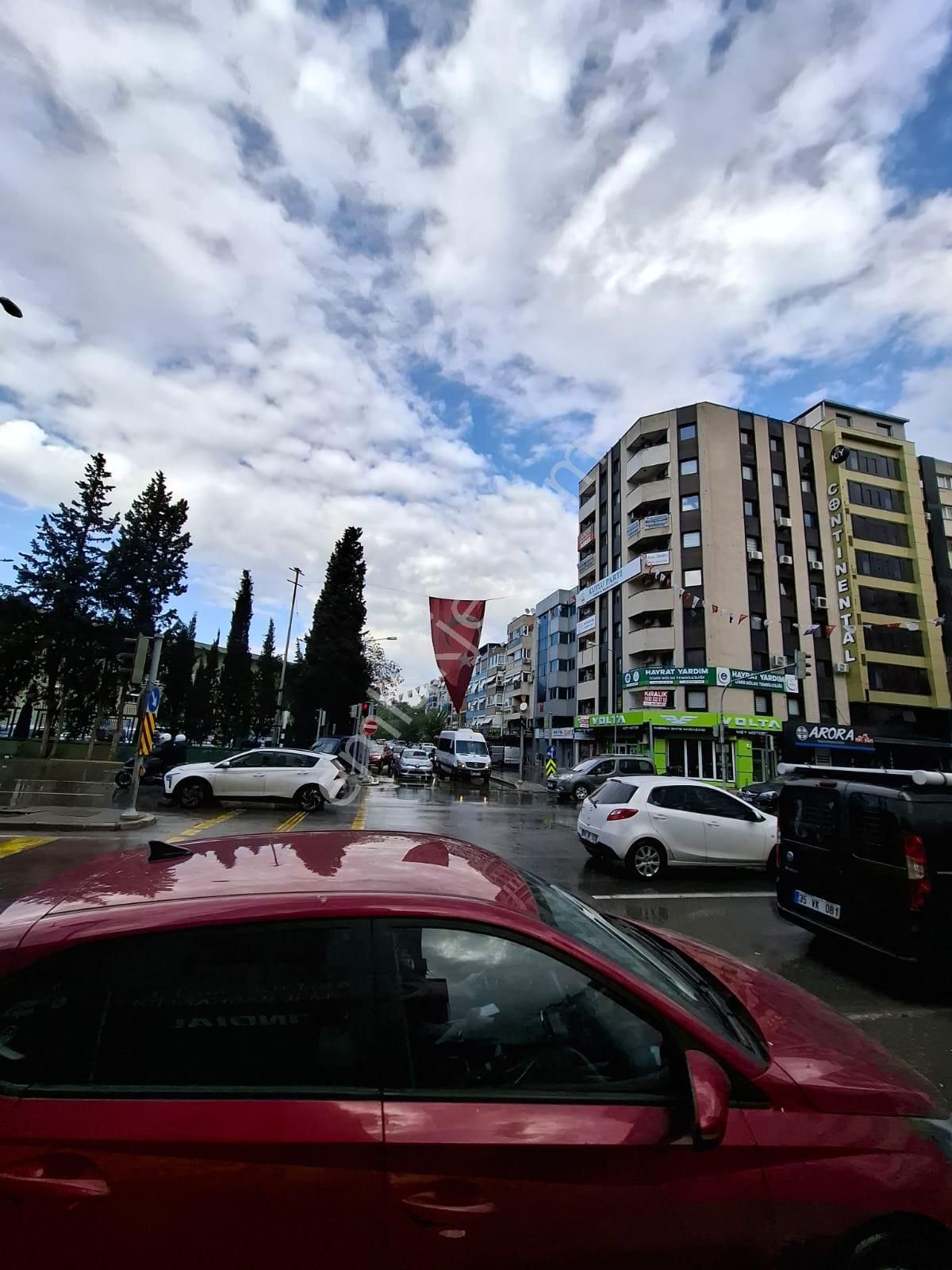 Basmane Kültürpark Bitişiğinde Yatırımlık Bakımlı Ofis - Görsel 5