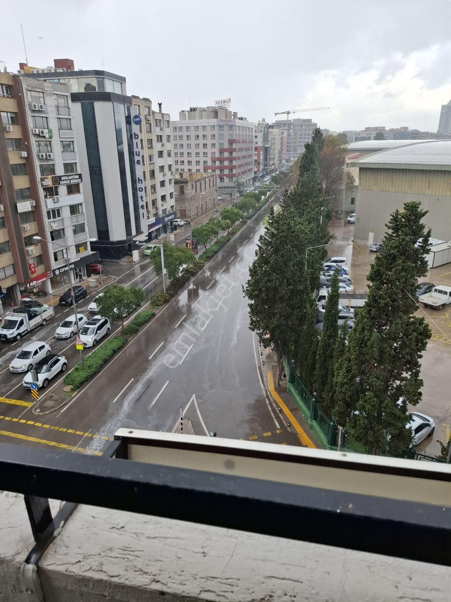 Basmane Kültürpark Bitişiğinde Yatırımlık Bakımlı Ofis - Görsel 27