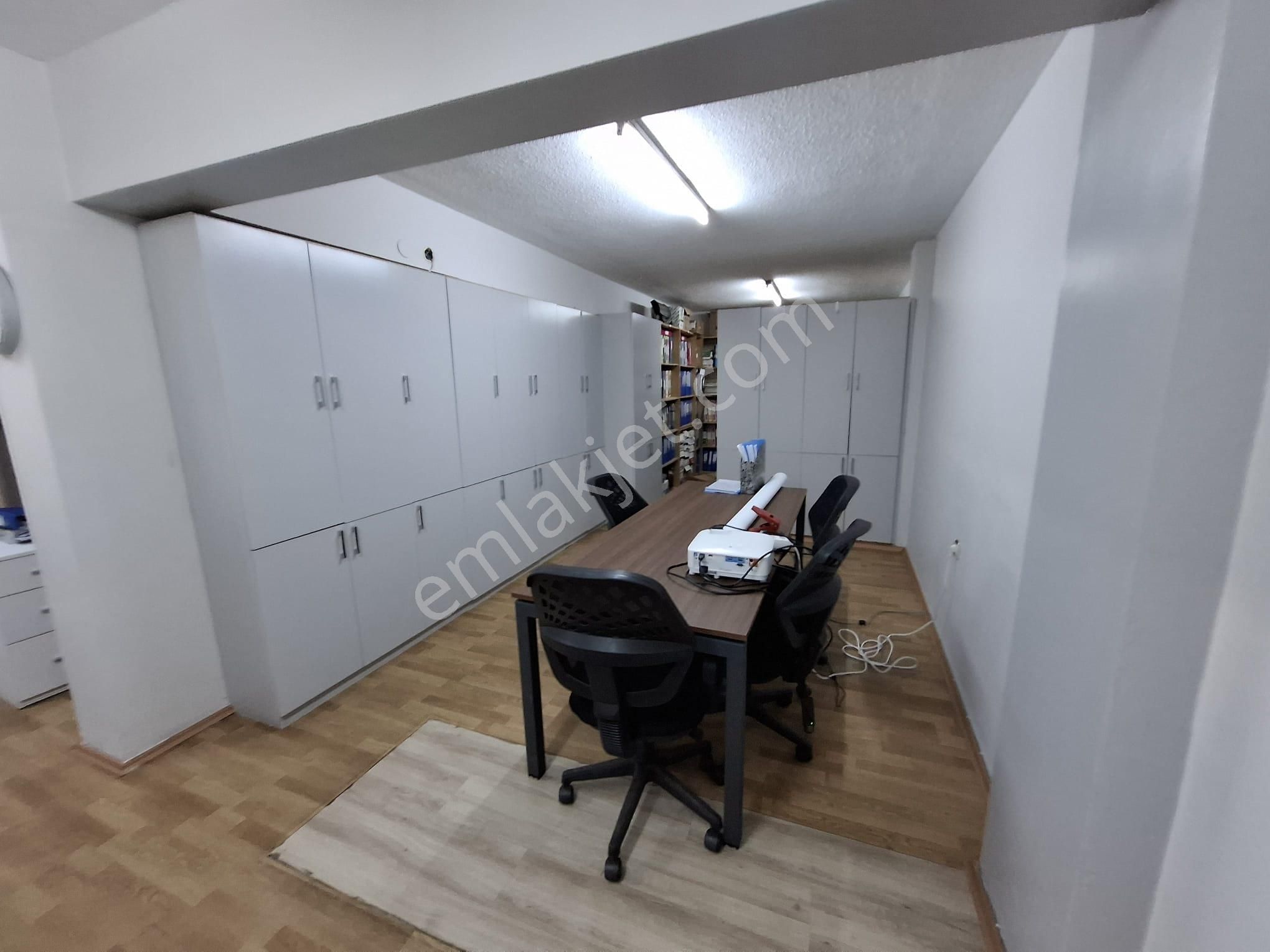 Basmane Kültürpark Bitişiğinde Yatırımlık Bakımlı Ofis - Görsel 16