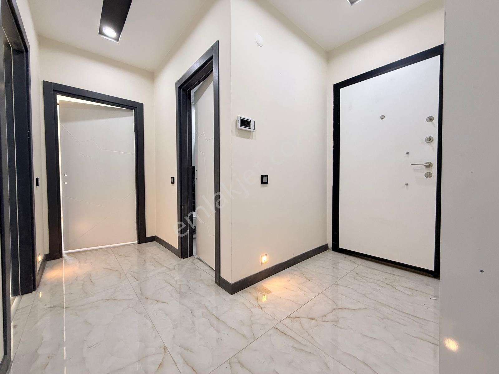 Varsak Aydoğmuşta Tranvaya Yurume Mesafesı Ebeveyn Banyolu 110m2 - Görsel 20