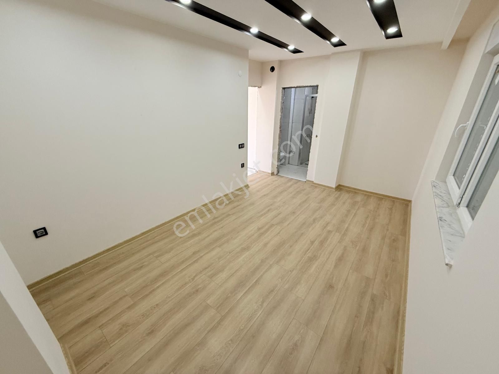 Varsak Aydoğmuşta Tranvaya Yurume Mesafesı Ebeveyn Banyolu 110m2 - Görsel 21