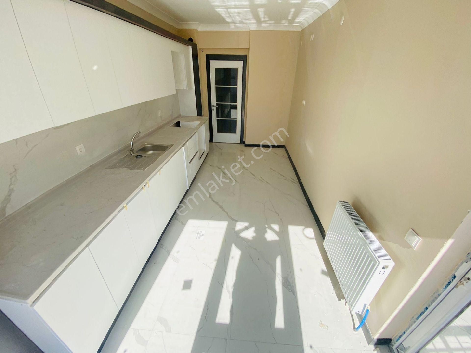 2.500.000 Kredili Öncephe İskanlı Merkezin Göbeğinde Fırsat 3+1 - Görsel 8