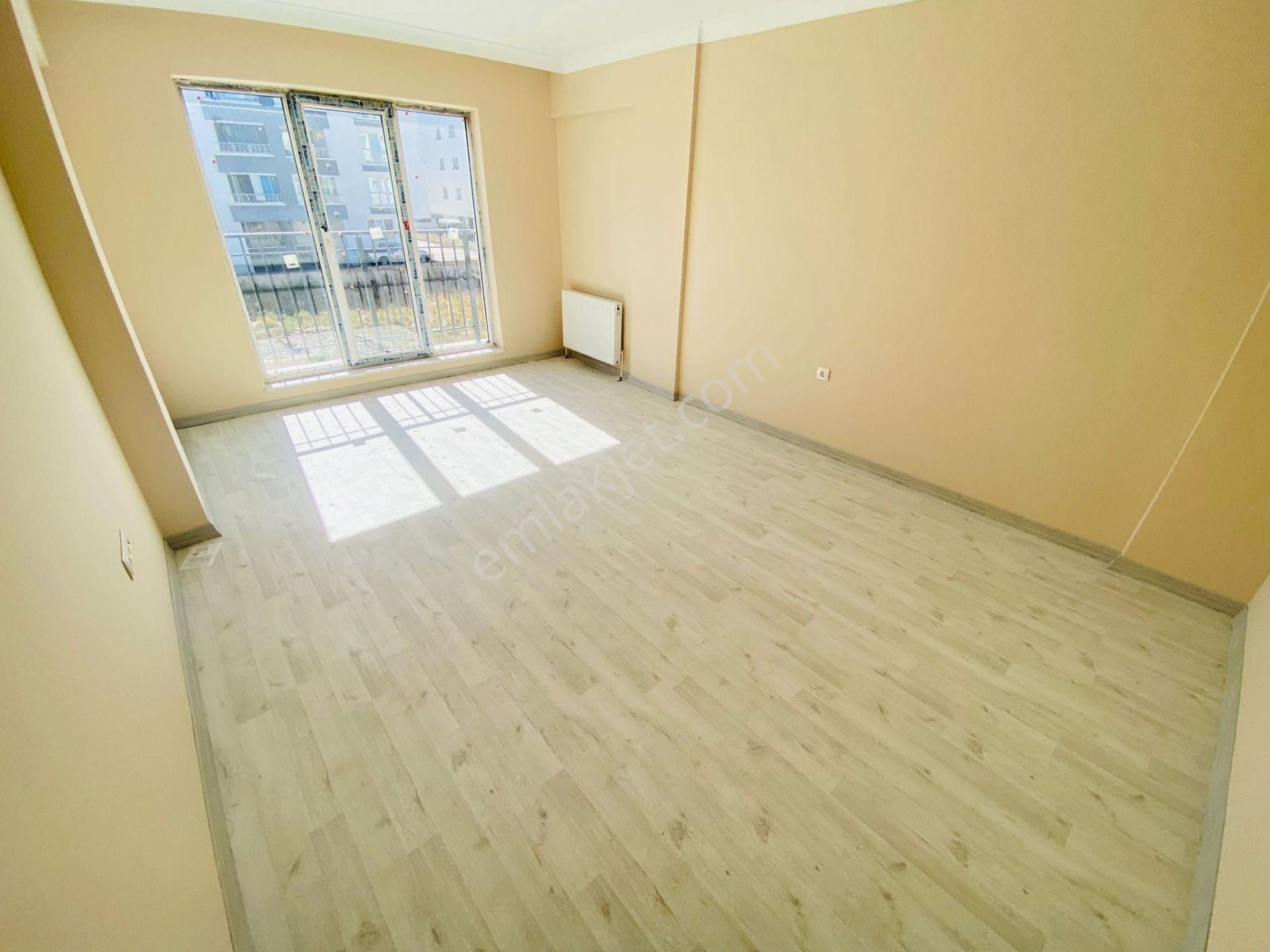 2.500.000 Kredili Öncephe İskanlı Merkezin Göbeğinde Fırsat 3+1 - Görsel 15