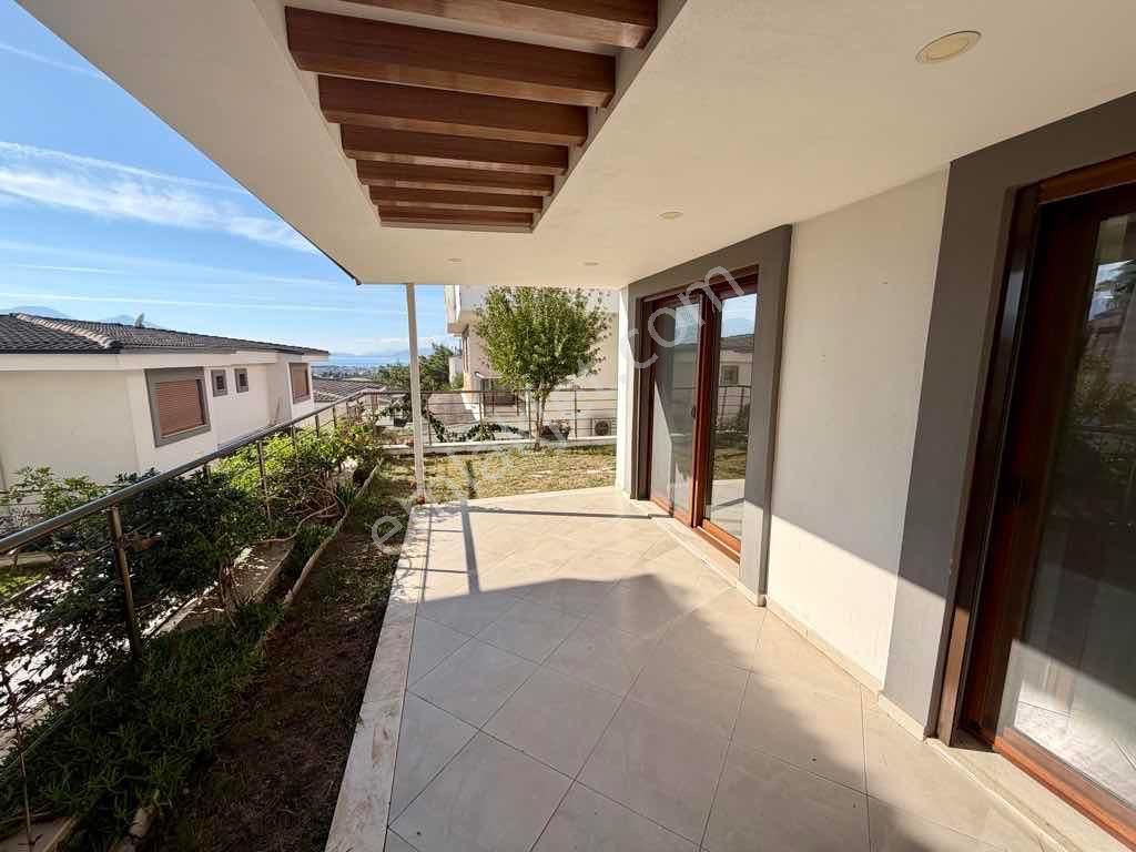 Deniz Manzaralı Ve Doğa İçinde Bakımlı Villa - Görsel 7