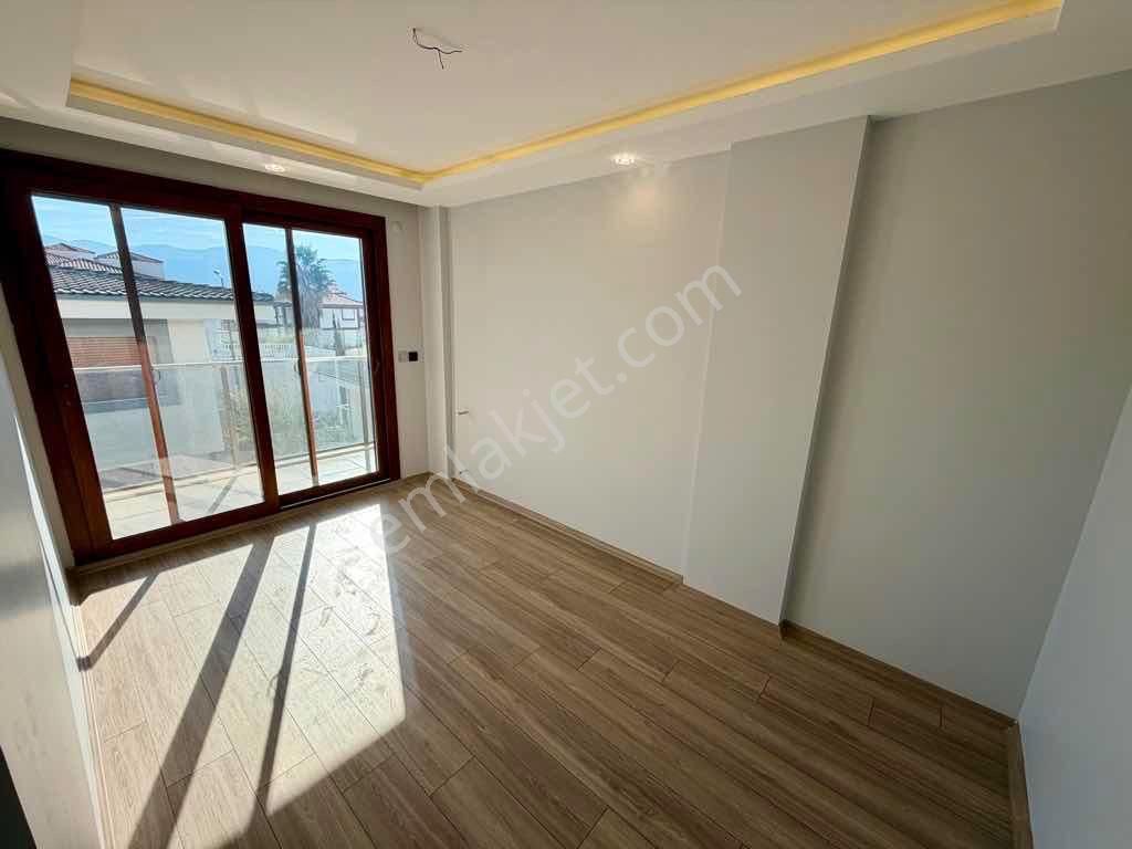 Deniz Manzaralı Ve Doğa İçinde Bakımlı Villa - Görsel 25