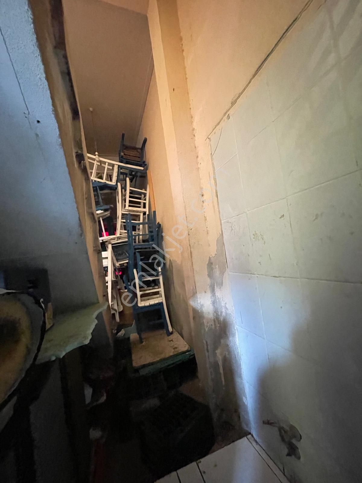 Cunda'da Ticari Faliyete Uygun Dükkanlar Ve Daire Taş Bina - Görsel 8