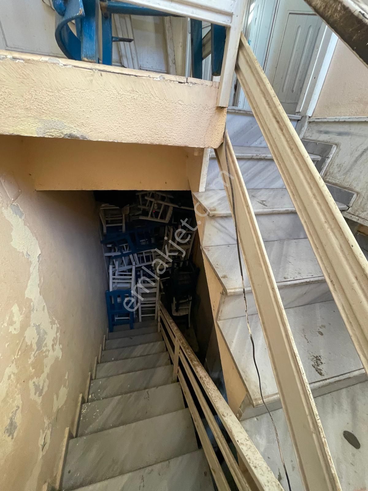 Cunda'da Ticari Faliyete Uygun Dükkanlar Ve Daire Taş Bina - Görsel 10