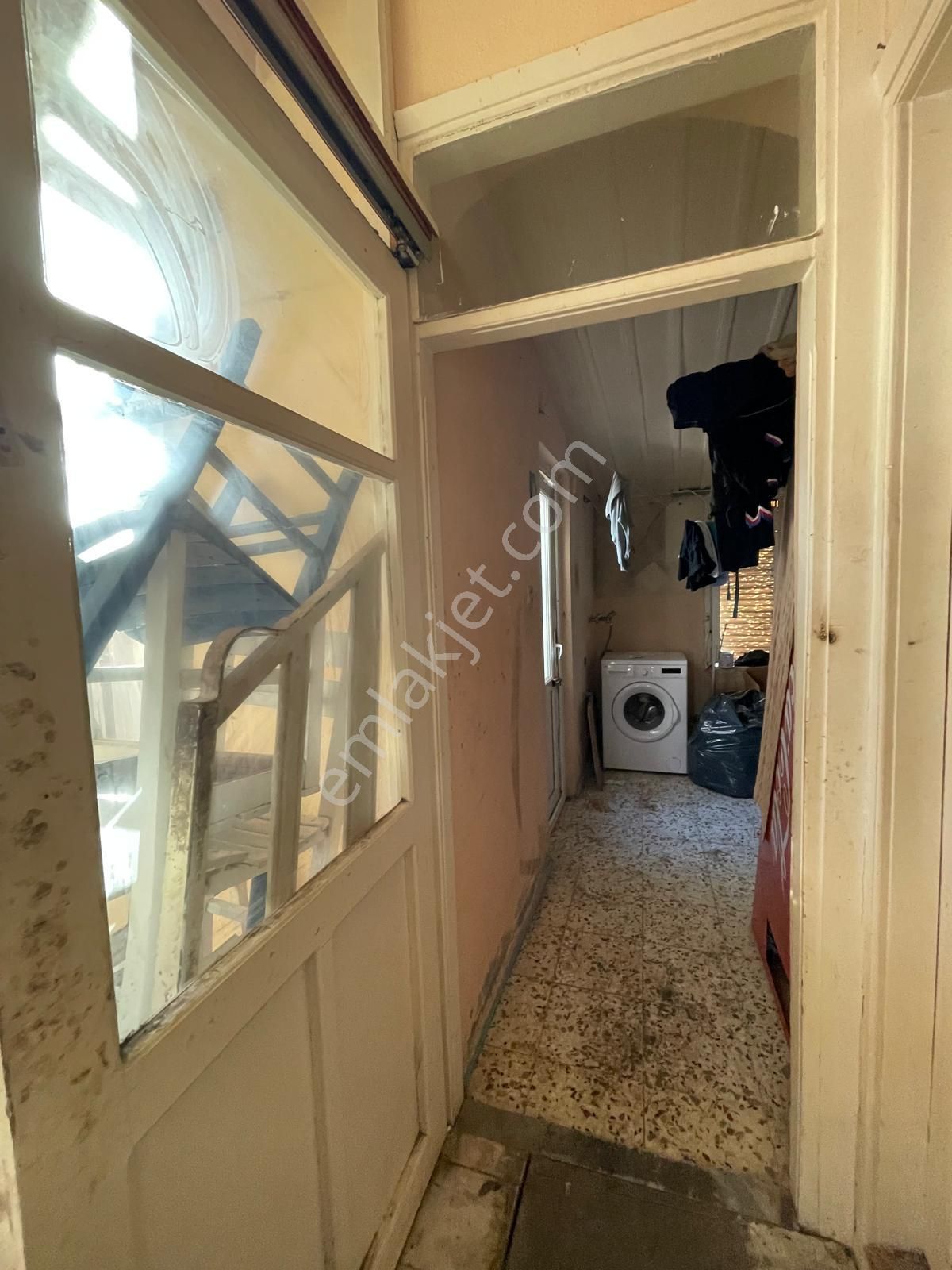 Cunda'da Ticari Faliyete Uygun Dükkanlar Ve Daire Taş Bina - Görsel 19