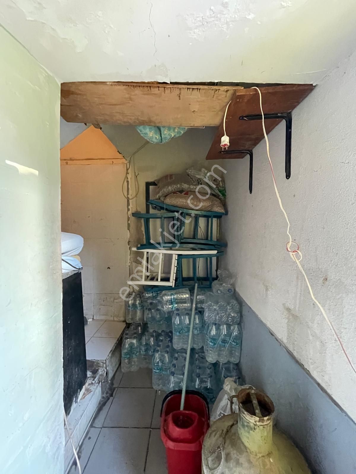 Cunda'da Ticari Faliyete Uygun Dükkanlar Ve Daire Taş Bina - Görsel 7