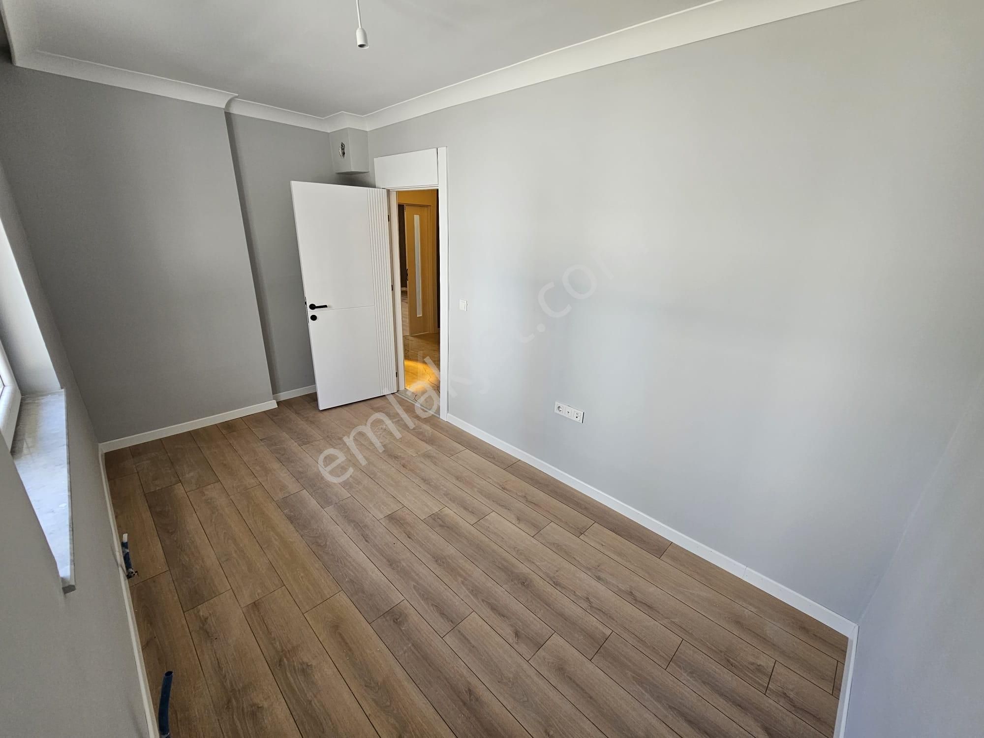 Merkezin İçinde İskanlı İşçilik Harikası Ultra Lüks Y.giriş 3+1 - Görsel 10