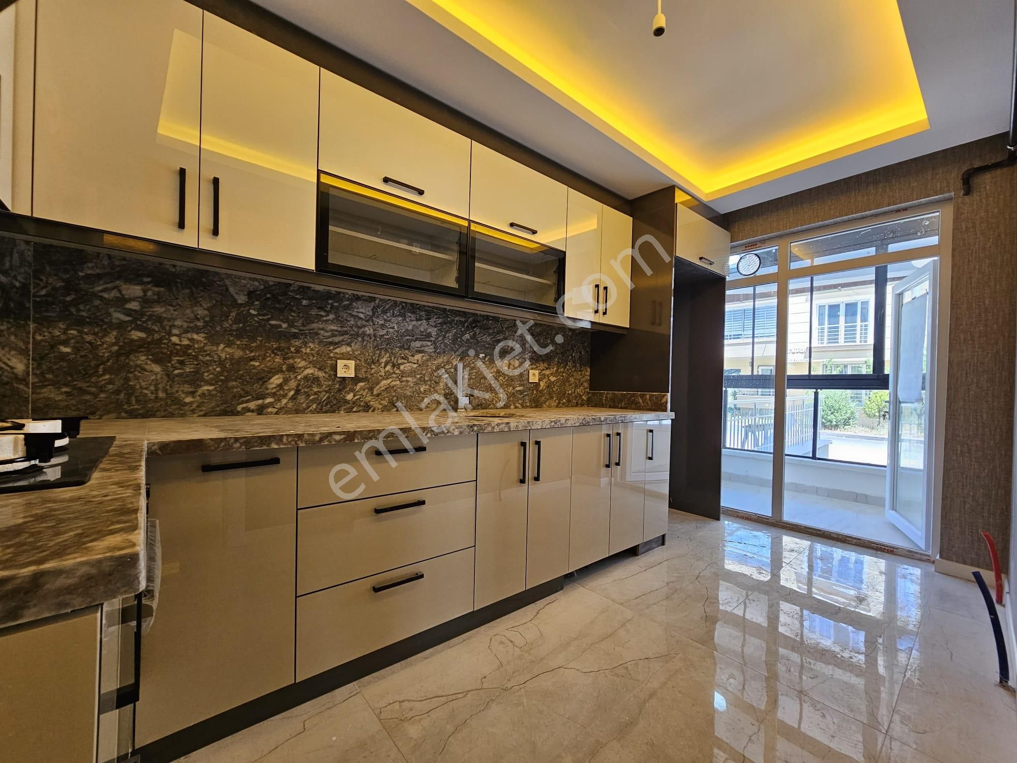 Merkezin İçinde İskanlı İşçilik Harikası Ultra Lüks Y.giriş 3+1 - Görsel 2