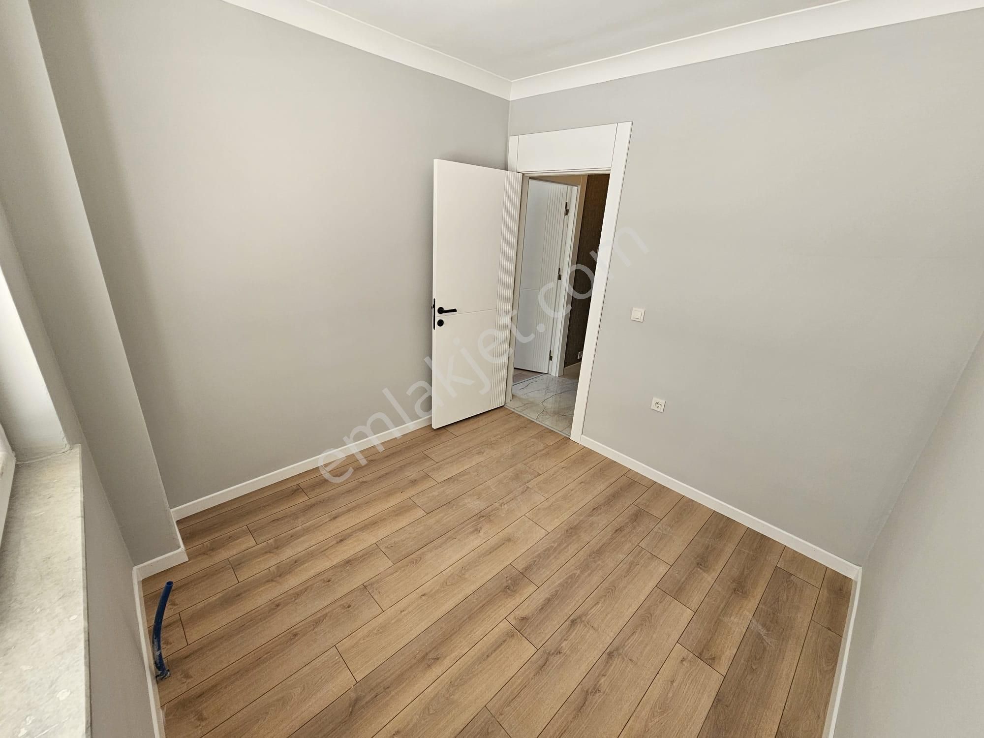 Merkezin İçinde İskanlı İşçilik Harikası Ultra Lüks Y.giriş 3+1 - Görsel 14