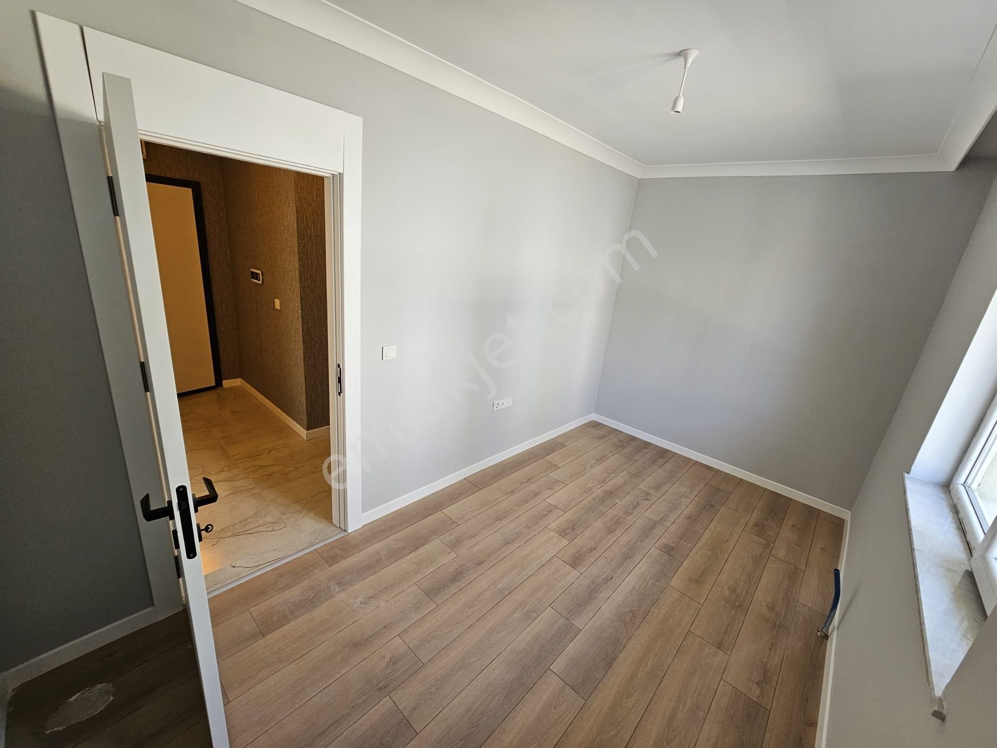 Merkezin İçinde İskanlı İşçilik Harikası Ultra Lüks Y.giriş 3+1 - Görsel 20