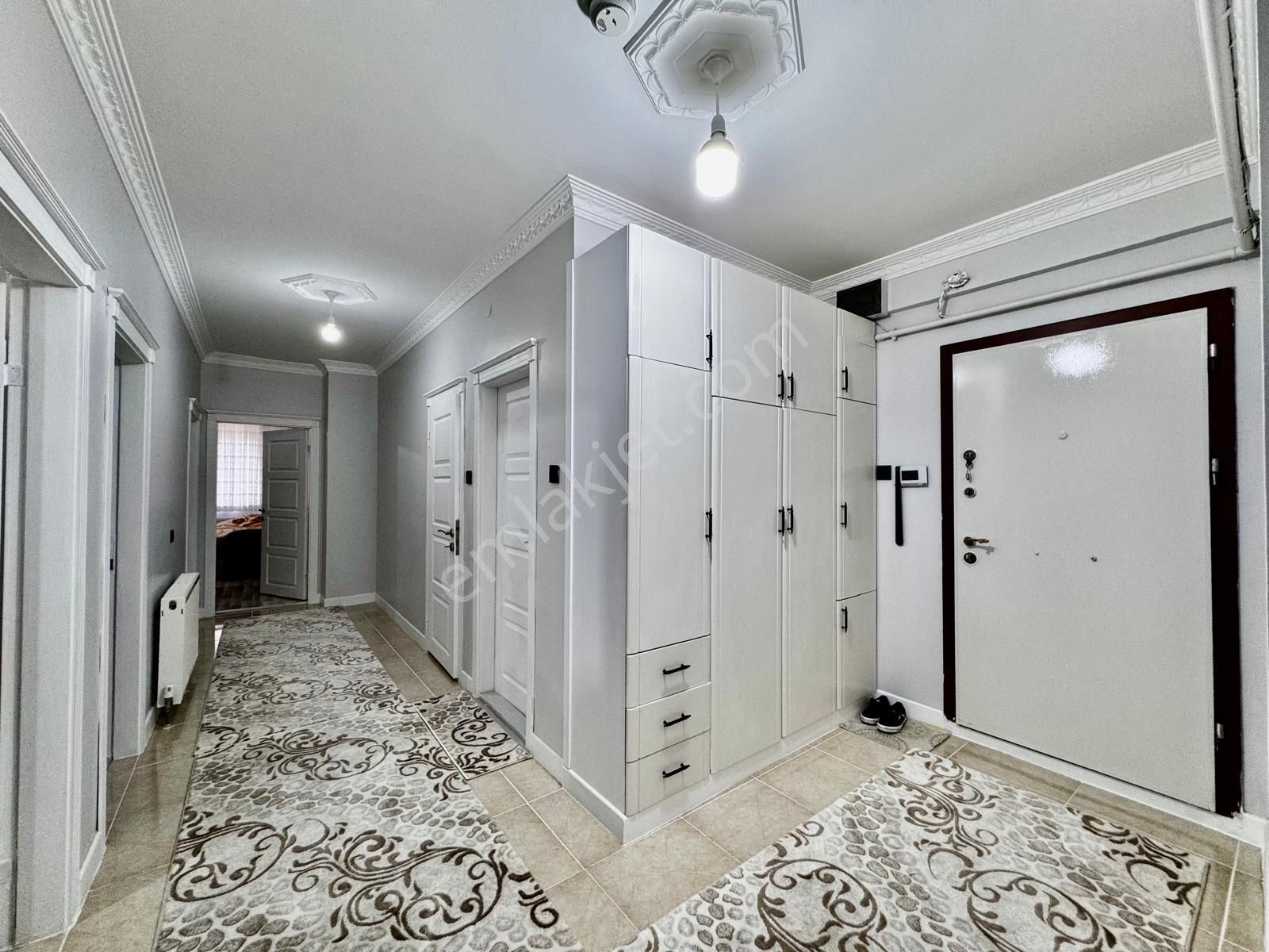 Taşcılar'dan Hicret Cami Yakını 140m2 Güney - E.banyo Kiler 3+1 Daire - Görsel 24