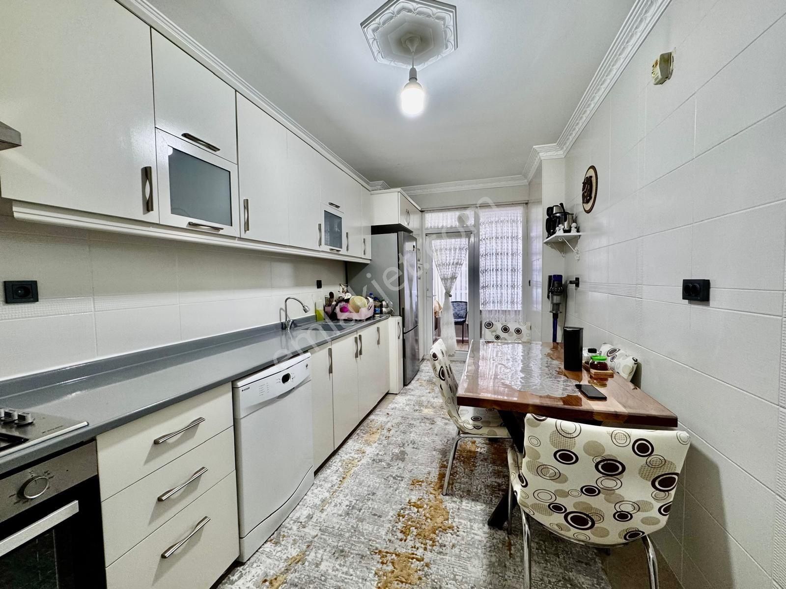 Taşcılar'dan Hicret Cami Yakını 140m2 Güney - E.banyo Kiler 3+1 Daire - Görsel 2