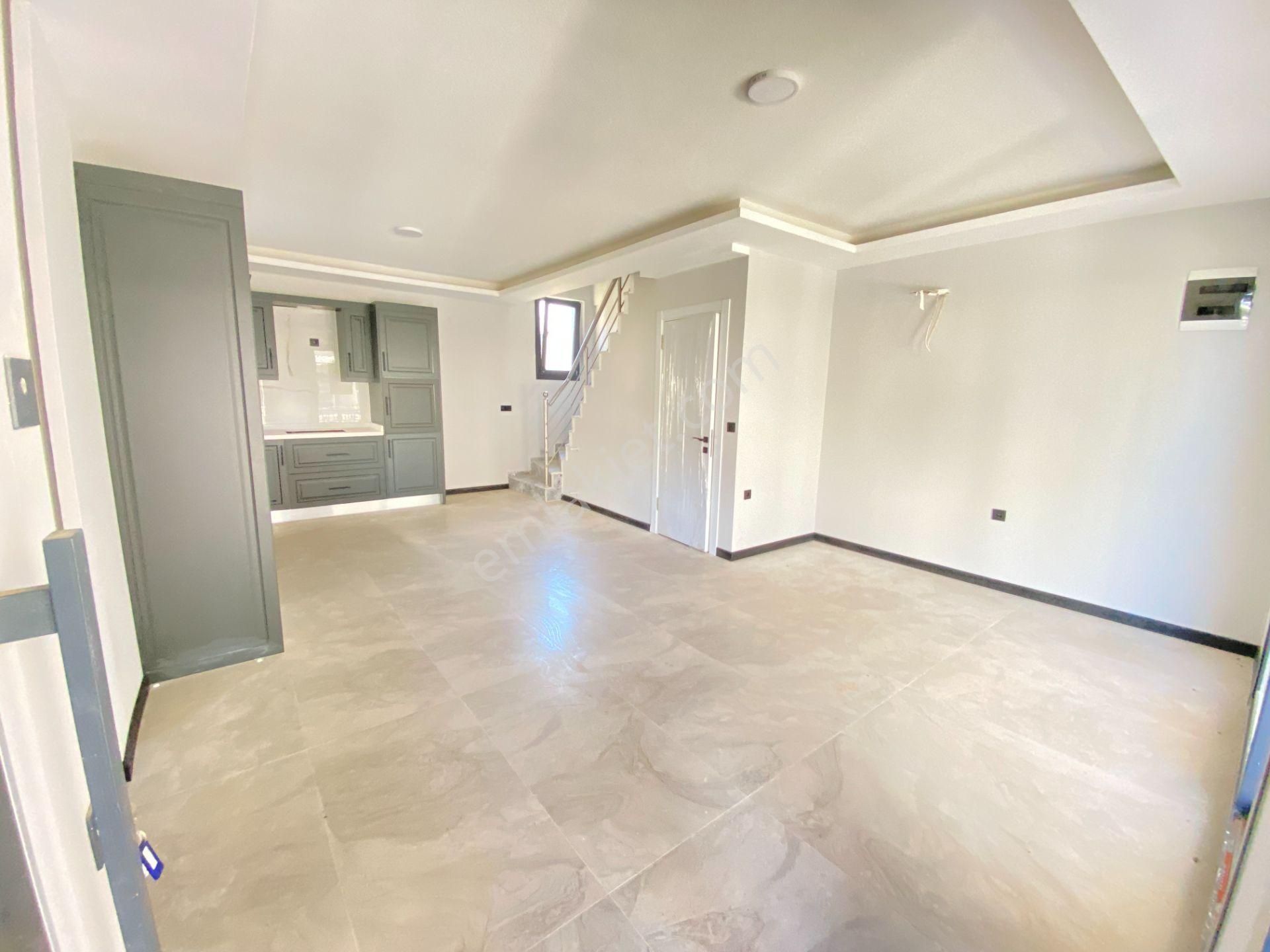 Seferihisar Doğanbey De Deniz Yakın Bahçeli Satılık 3+1 Villa - Görsel 4