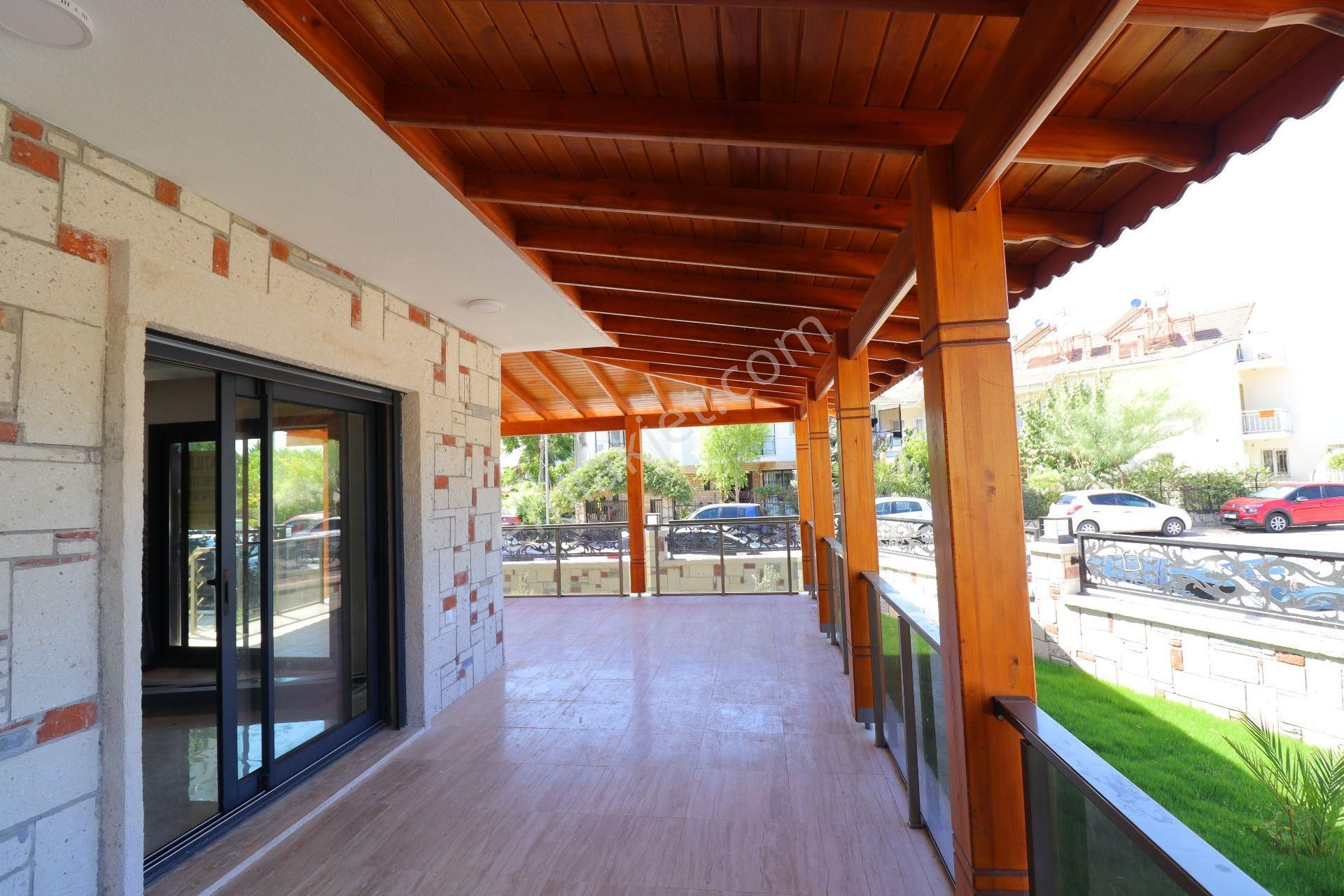 Seferihisar Ürkmezde Denize Tarafında Satılık 3+1 Villa - Görsel 14