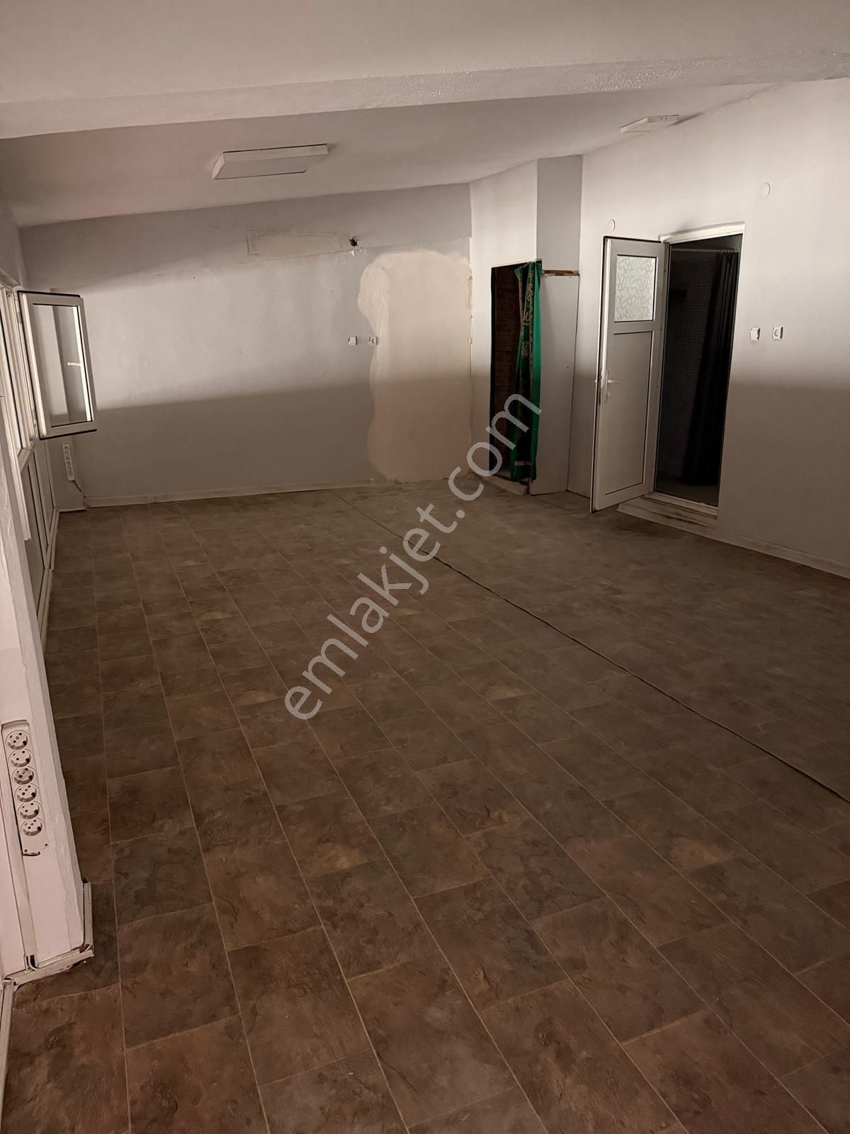 Otosansitte Çift Dükkan Kiralık İş Yeri - Görsel 21