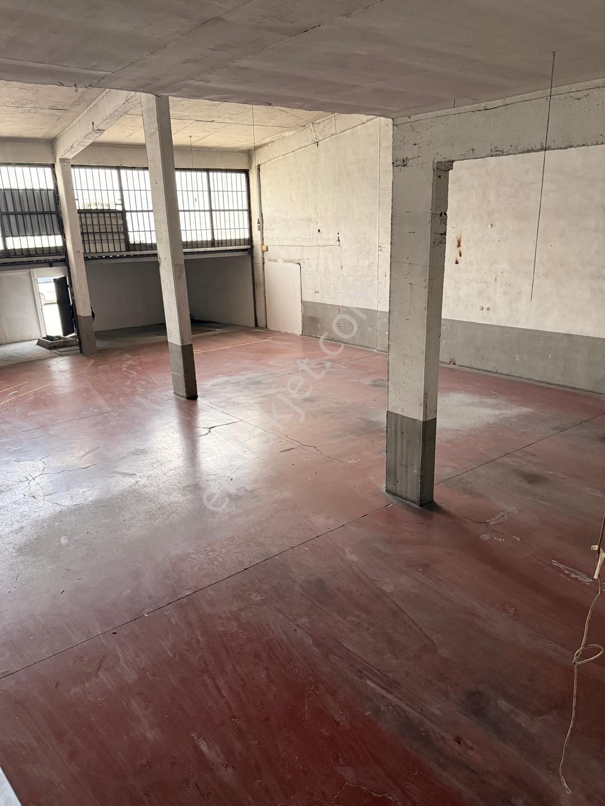 Otosansitte Çift Dükkan Kiralık İş Yeri - Görsel 11