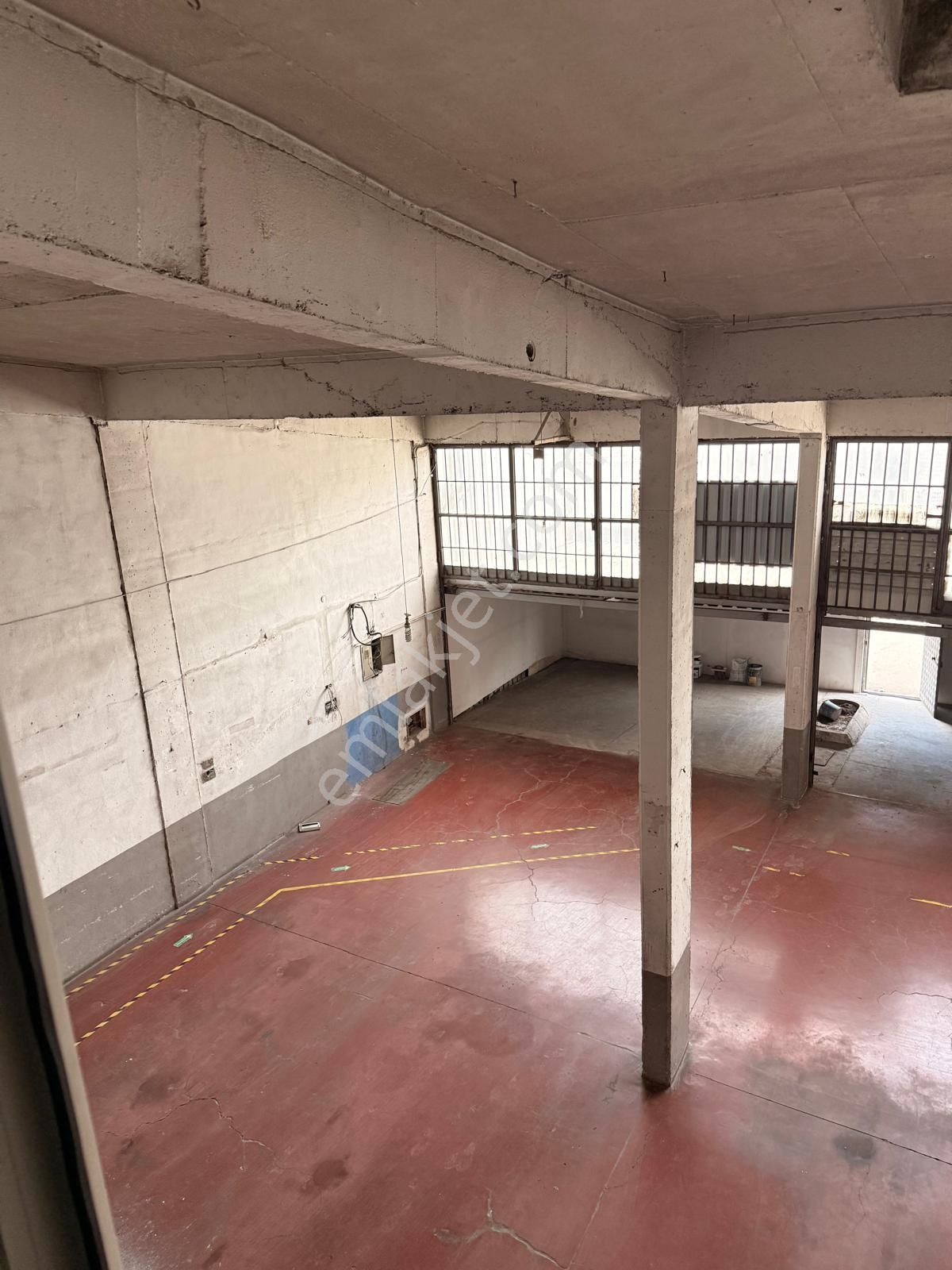 Otosansitte Çift Dükkan Kiralık İş Yeri - Görsel 4