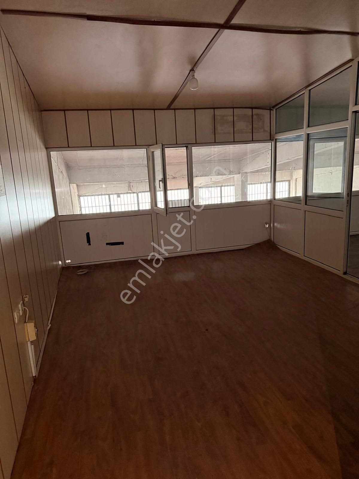 Otosansitte Çift Dükkan Kiralık İş Yeri - Görsel 17