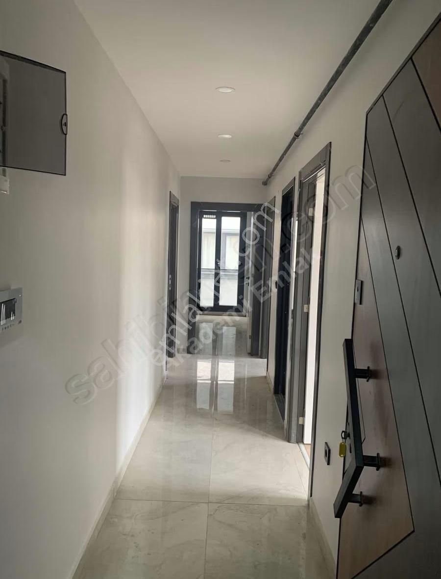 Akademi Emlak Tan 2+1 Metrobüse 3dk - Görsel 11