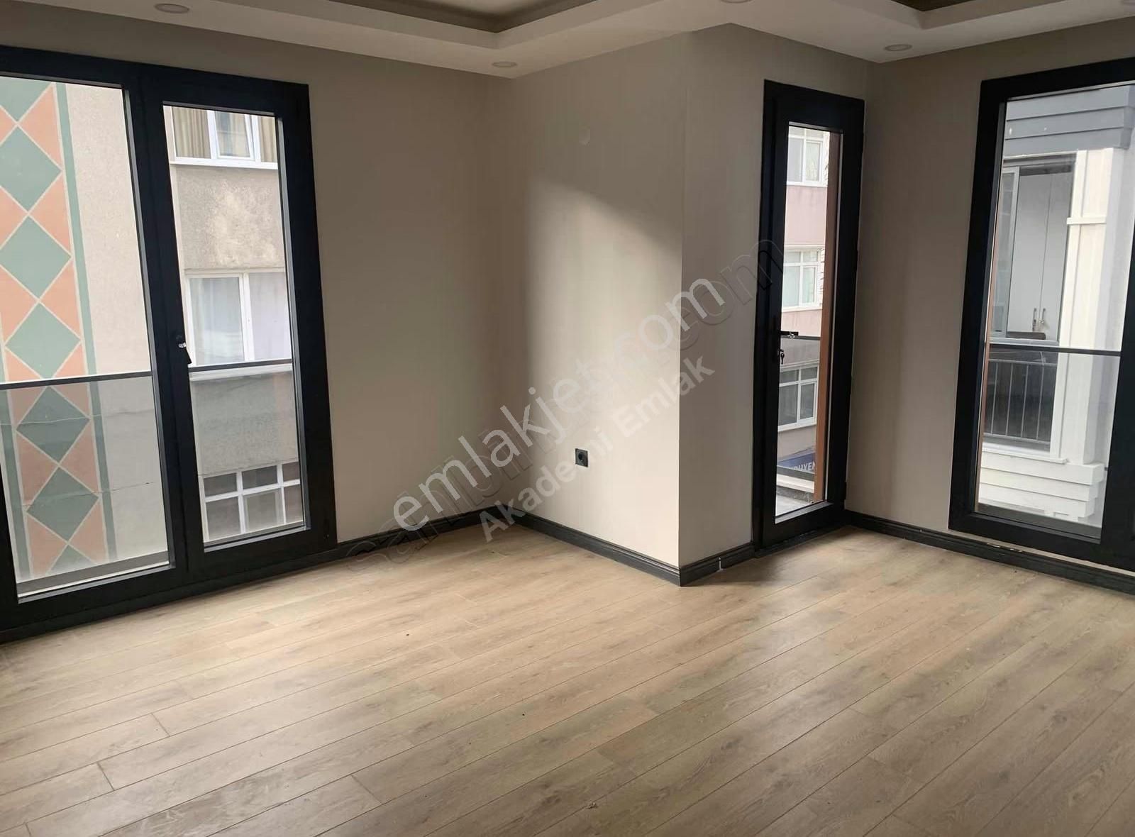 Akademi Emlak Tan 2+1 Metrobüse 3dk - Görsel 9