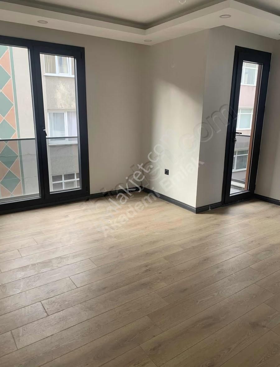 Akademi Emlak Tan 2+1 Metrobüse 3dk - Görsel 4