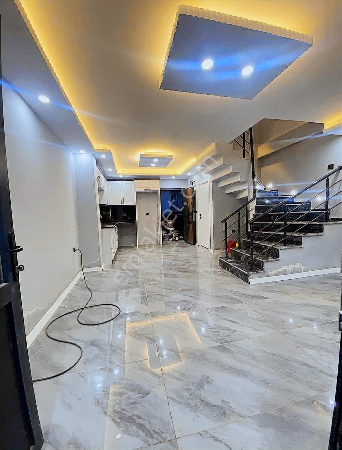 Tuğra'dan Yeniçiftlikte Satılık 3+1 Villa - Görsel 3