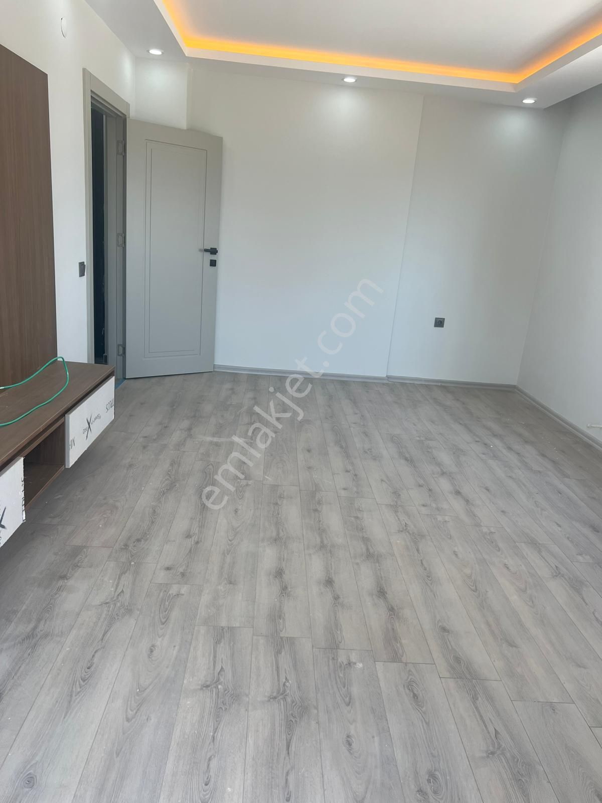 Antalya Demirel Mahallesi Tranvay Dibi - Görsel 8