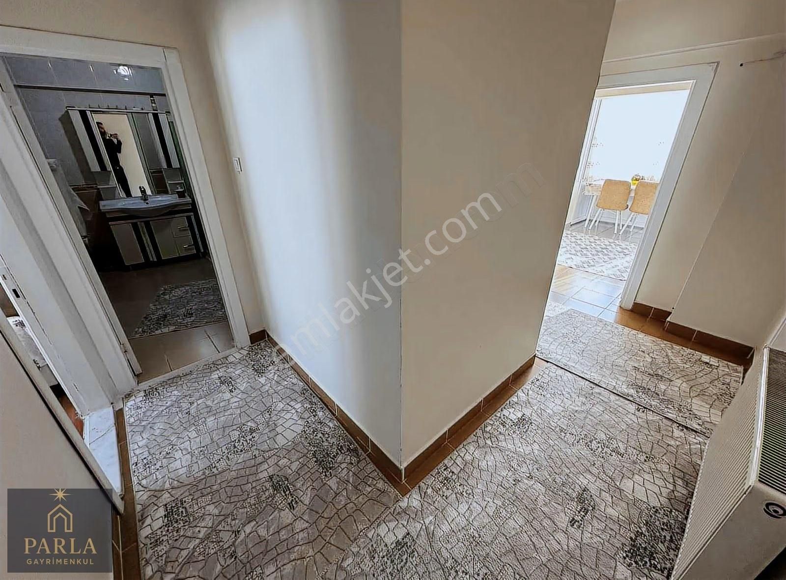 Parla Emlak'tan Sincan Pilevne Mah. 3+1/4.kar/110m2 - Görsel 3