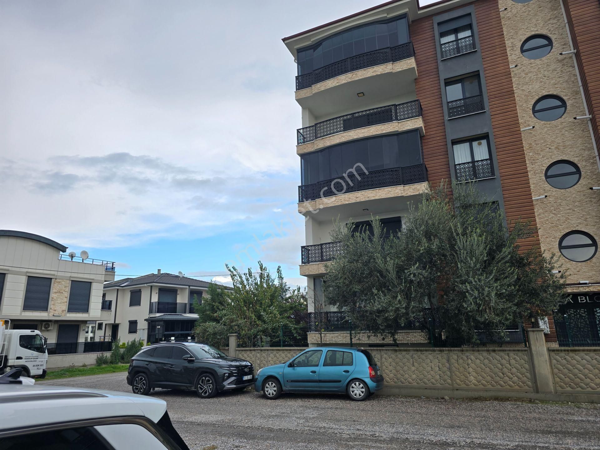 Bahçeşehir Konakları Sitesinde Konfor Ve Modernlik 3+1 Daire... - Görsel 5