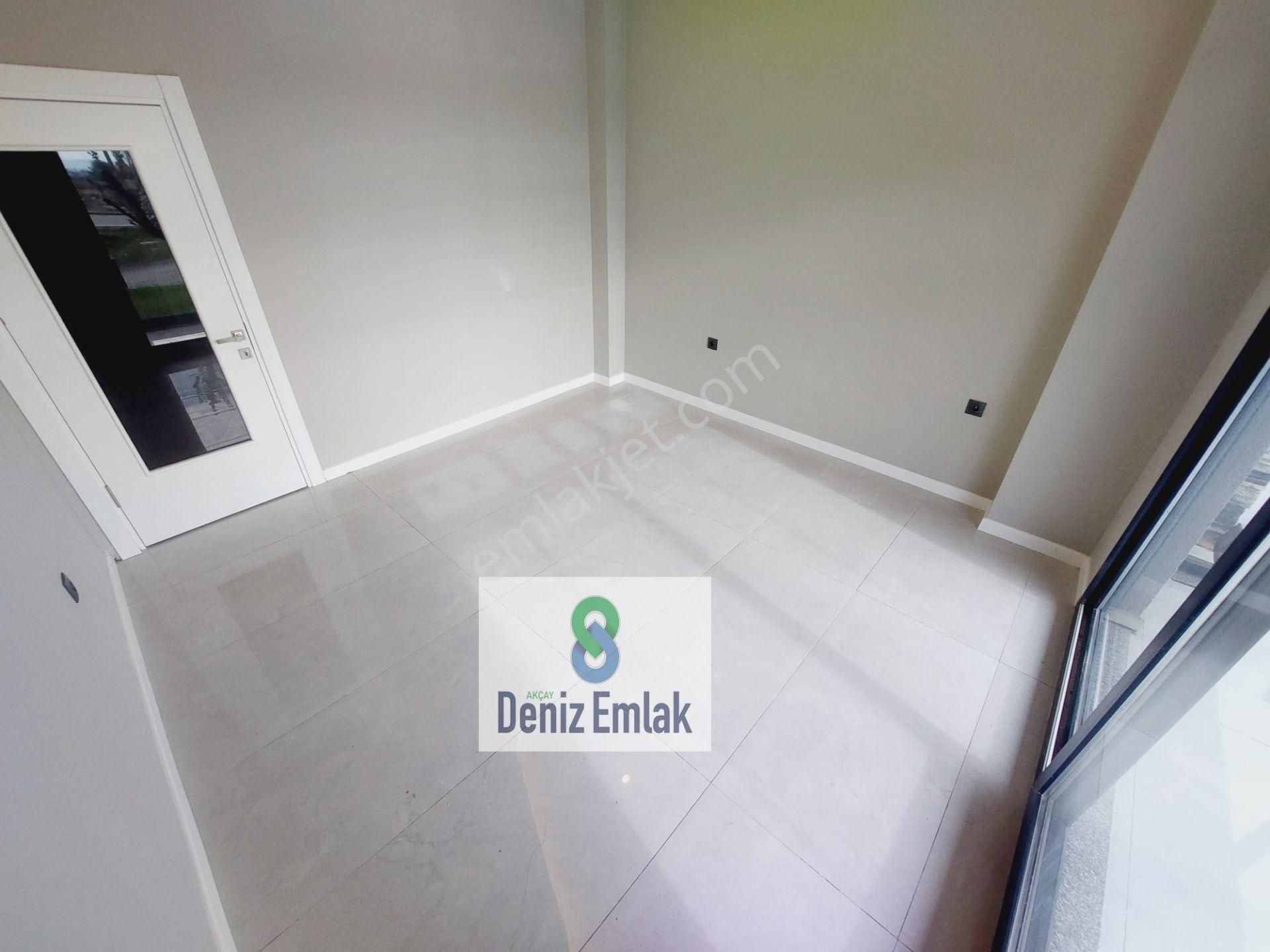Denizden Akçayda Öncephe Kendine Ait Bahçeli Satılık 2+1 Lüks Daire. - Görsel 16