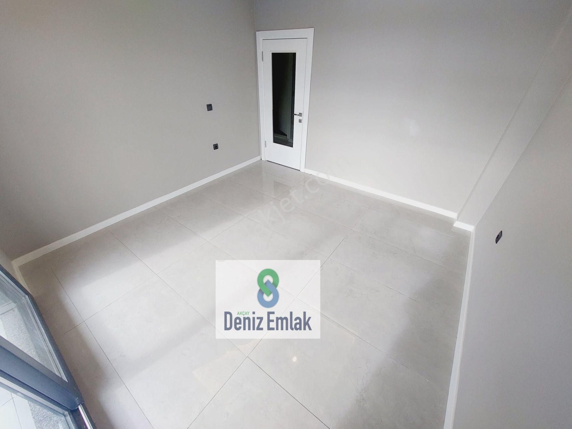Denizden Akçayda Öncephe Kendine Ait Bahçeli Satılık 2+1 Lüks Daire. - Görsel 23