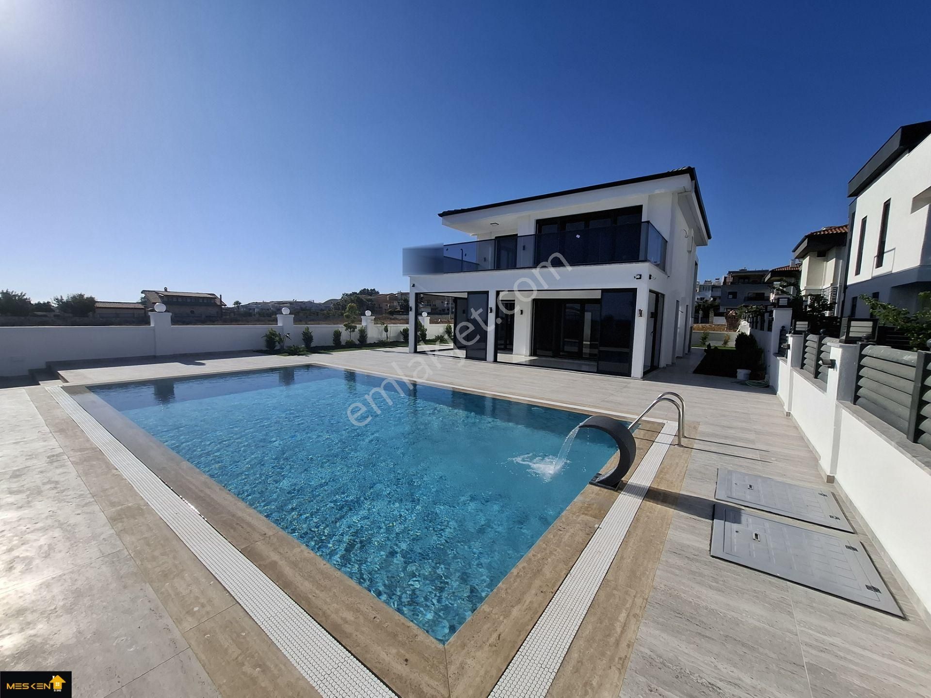 Didim Efeler'de 520 M2 Arsa İçinde,ultra Lüks, Modern Mimari Tam Müstakil Villa - Görsel 2