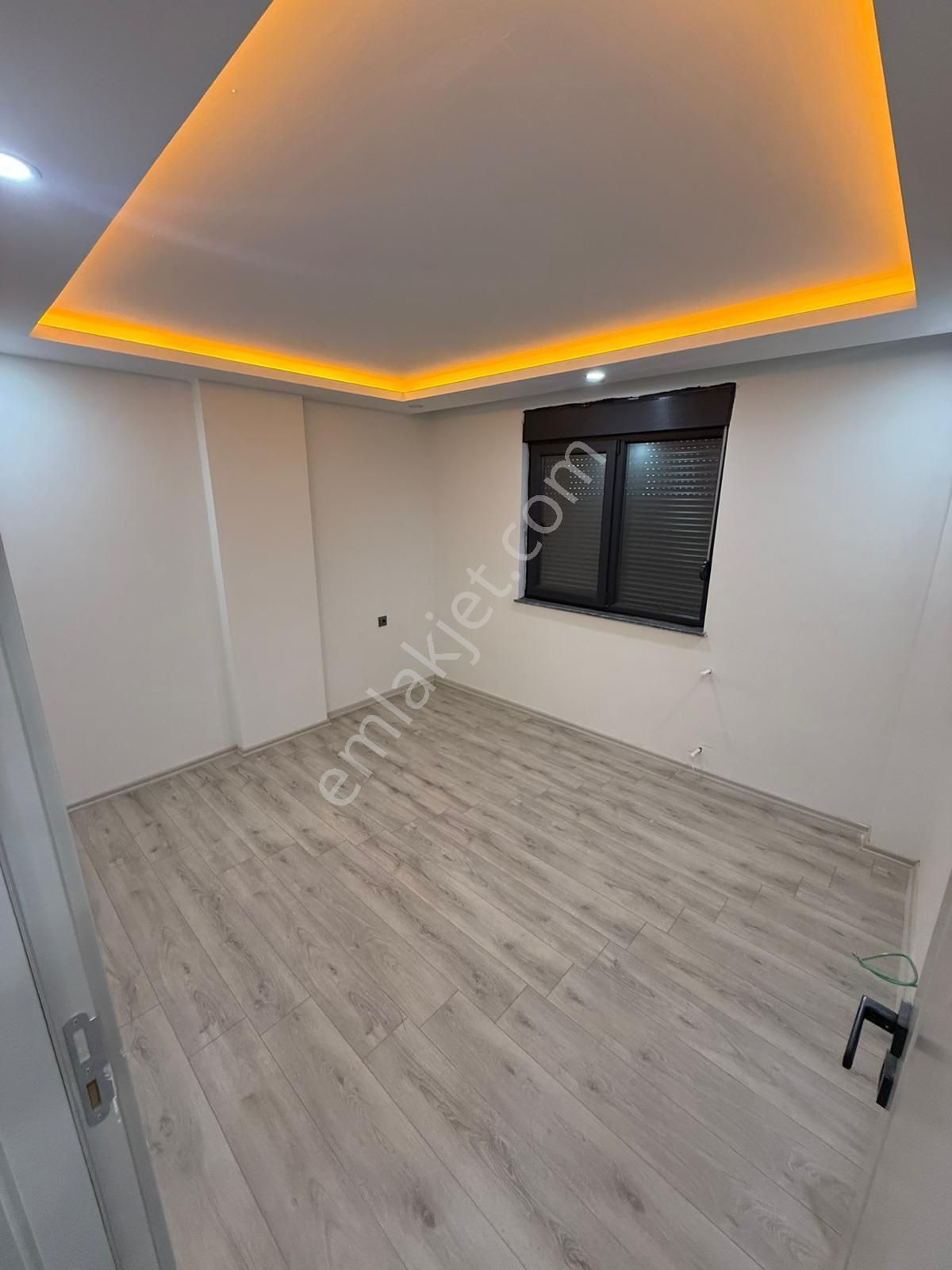 Antalya Demirel Mahallesi Tranvaya Adım Mesafede - Görsel 6