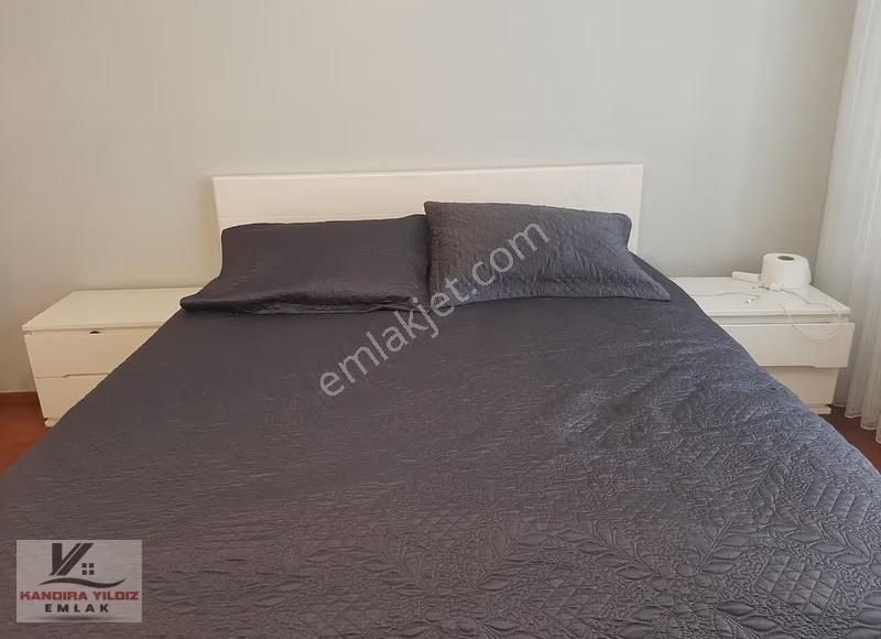 Çekmeköy Beşyıldız Sitesinde 135 M2 Net Kullanımlı 1.kat Daire - Görsel 10