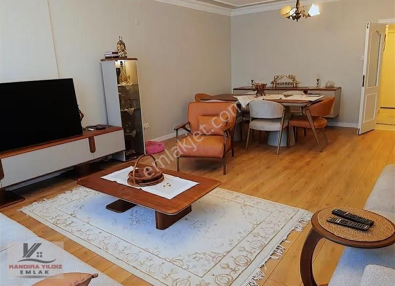 Çekmeköy Beşyıldız Sitesinde 135 M2 Net Kullanımlı 1.kat Daire - Görsel 17