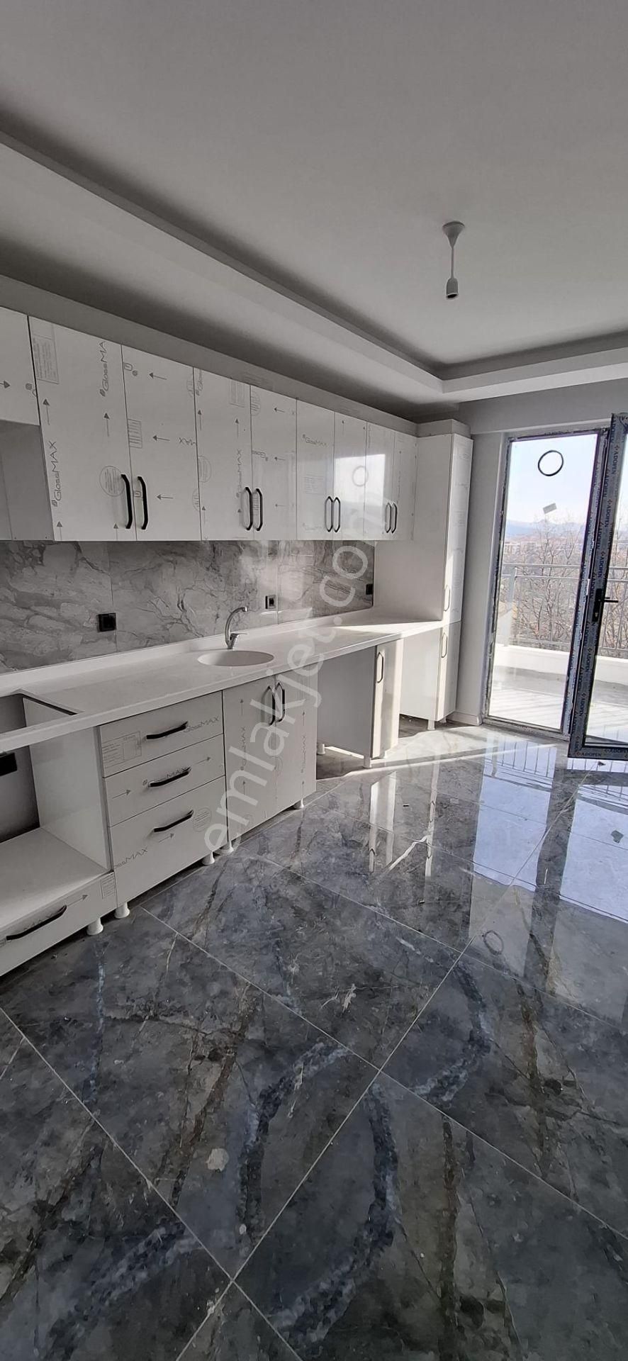 Altındağ- Beşikkaya Mahallesi Ara Katta 3+1 Satılık Sıfır Daireler !!!