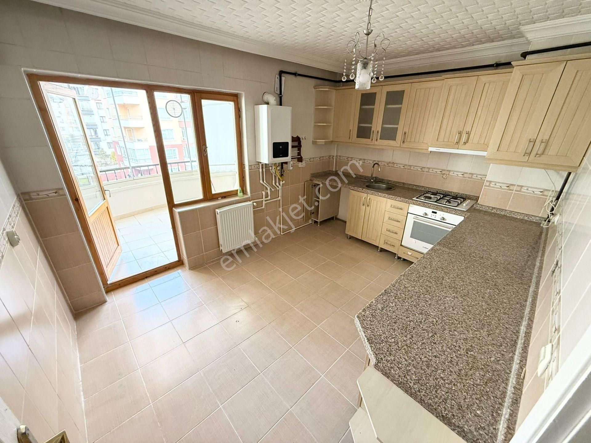 Turan'dan Telefererik Son Durakta 135 M2 3+1 Site Dairesi - Görsel 4