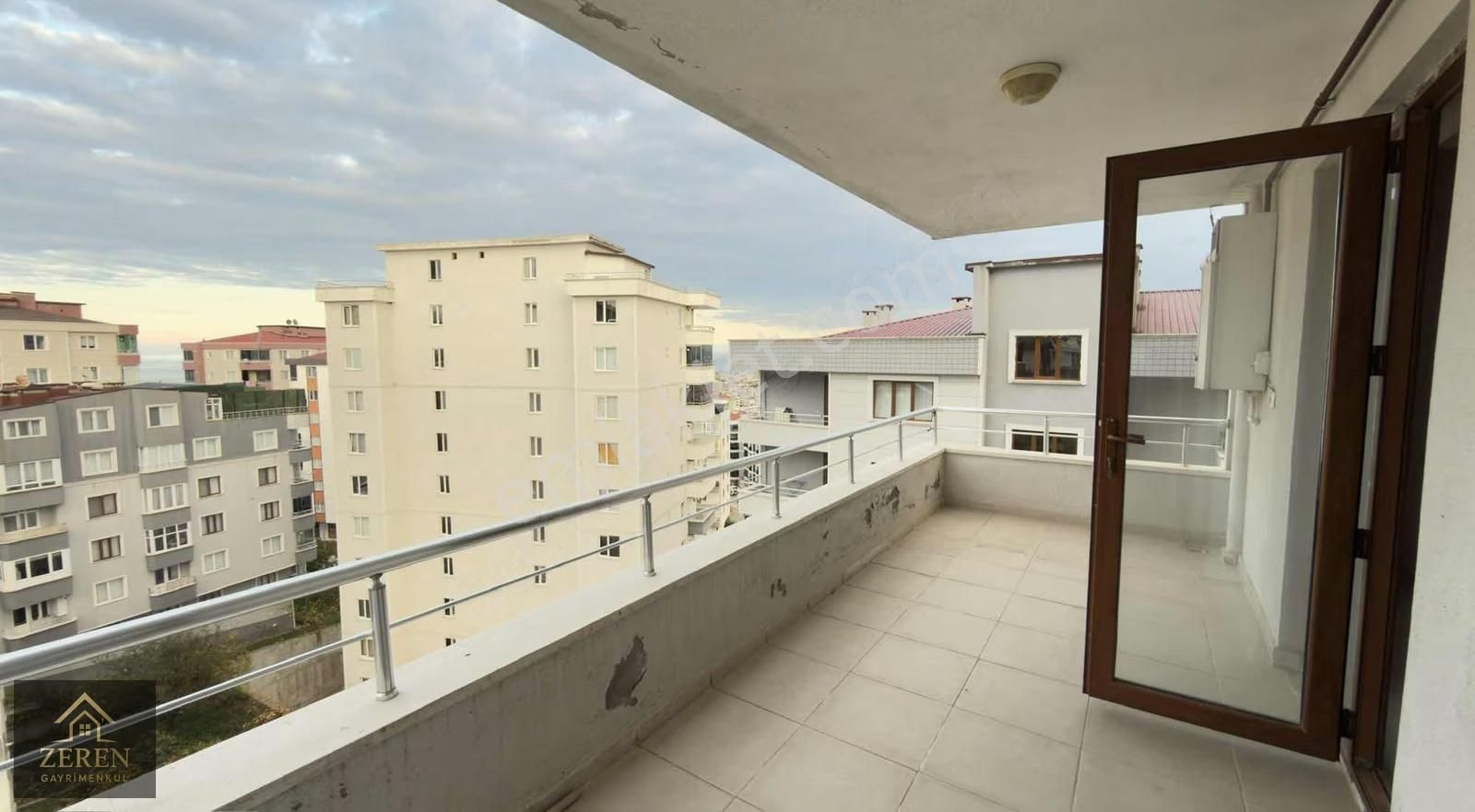 Zeren'den Site İçerisinde Ebeveyn Banyolu Çift Balkonlu 3+1 - Görsel 3