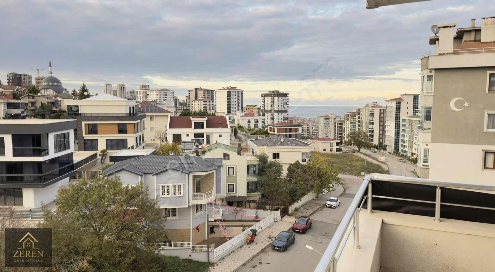 Zeren'den Site İçerisinde Ebeveyn Banyolu Çift Balkonlu 3+1 - Görsel 2